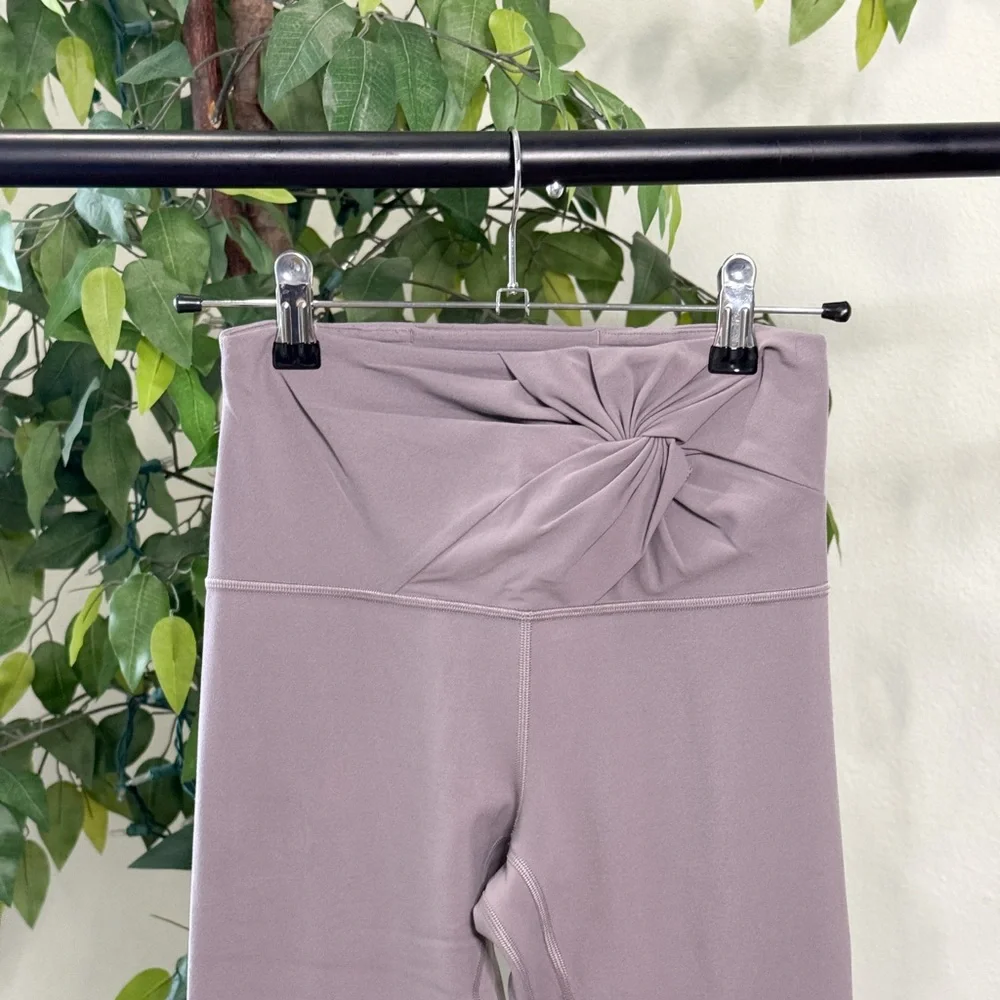 Lululemon Align High Rise 28